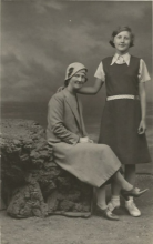 Vi Laidlaw with her mother, circa 1936
